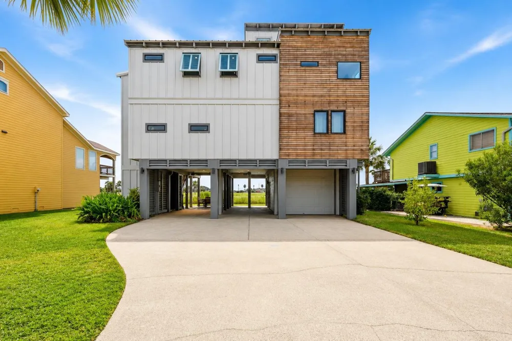 13957 Grambo Boulevard Galveston, TX 77554