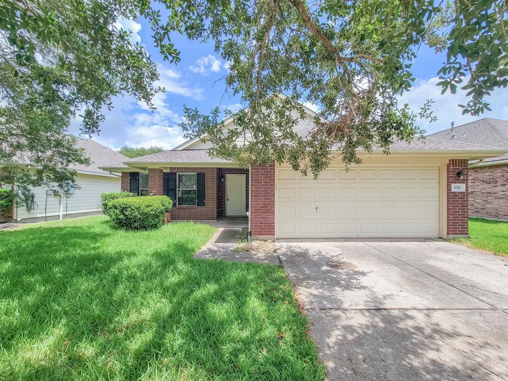 3010 Stonecross Lane Dickinson, TX 77539