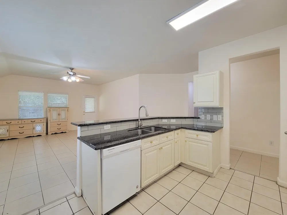 3010 Stonecross Lane Dickinson, TX 77539