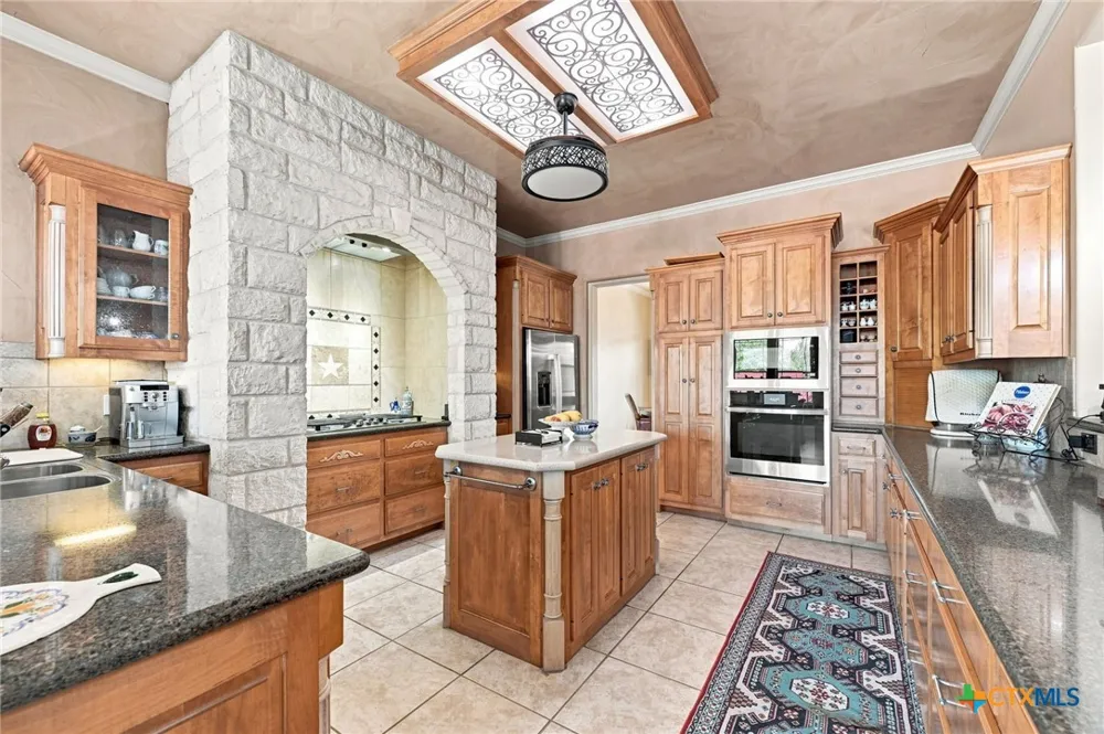 1006 Shady Hollow Court Nolanville, TX 76559