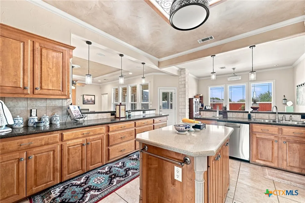 1006 Shady Hollow Court Nolanville, TX 76559