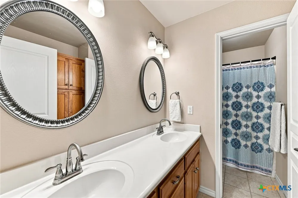 1006 Shady Hollow Court Nolanville, TX 76559