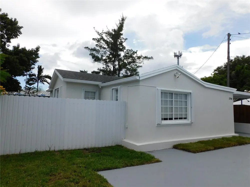2754 NW 26th St #C Miami, FL 33142