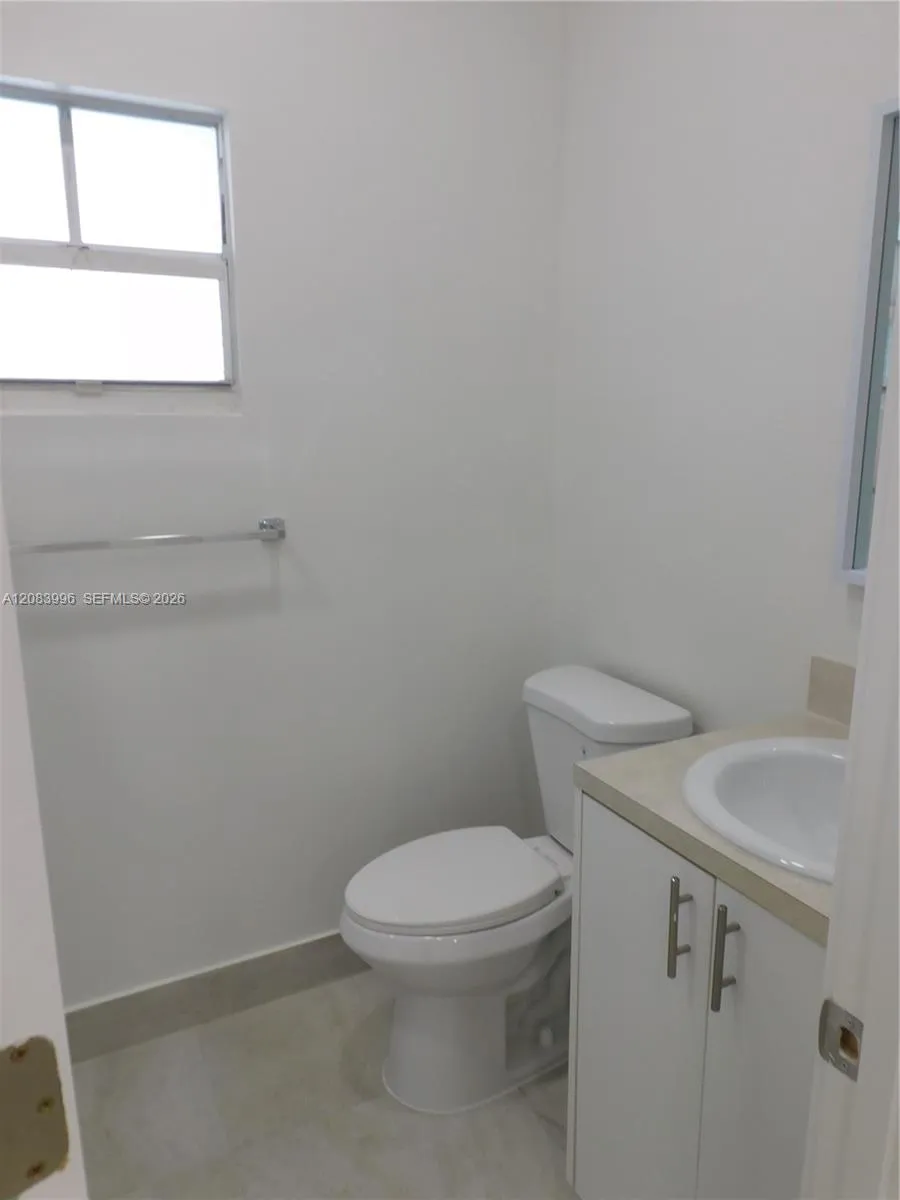 2754 NW 26th St #C Miami, FL 33142