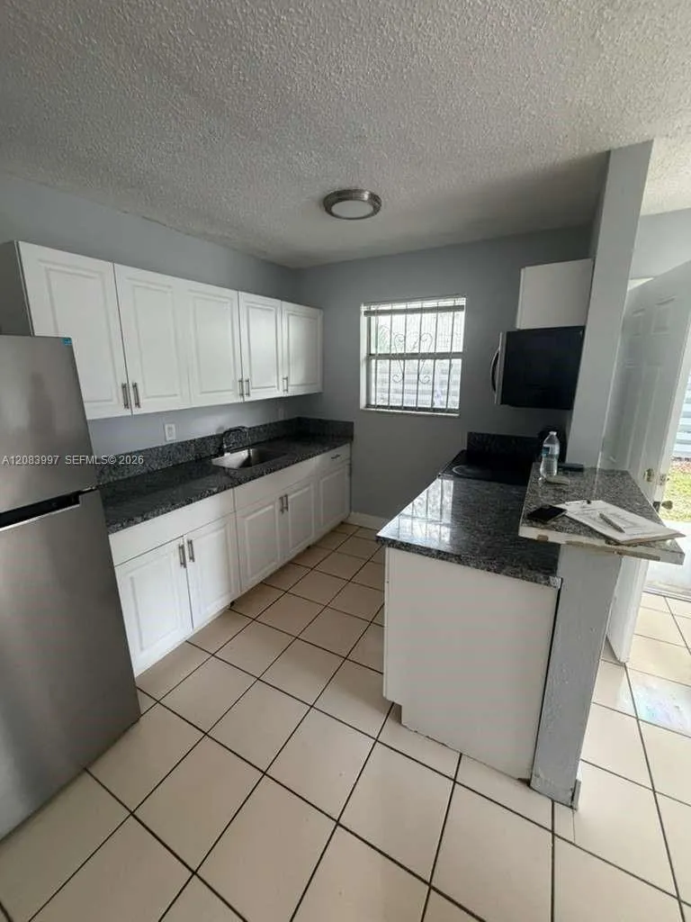 1330 NE 127th St #5 North Miami, FL 33161