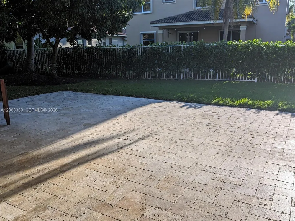 2016 Schooner Ln Weston, FL 33327