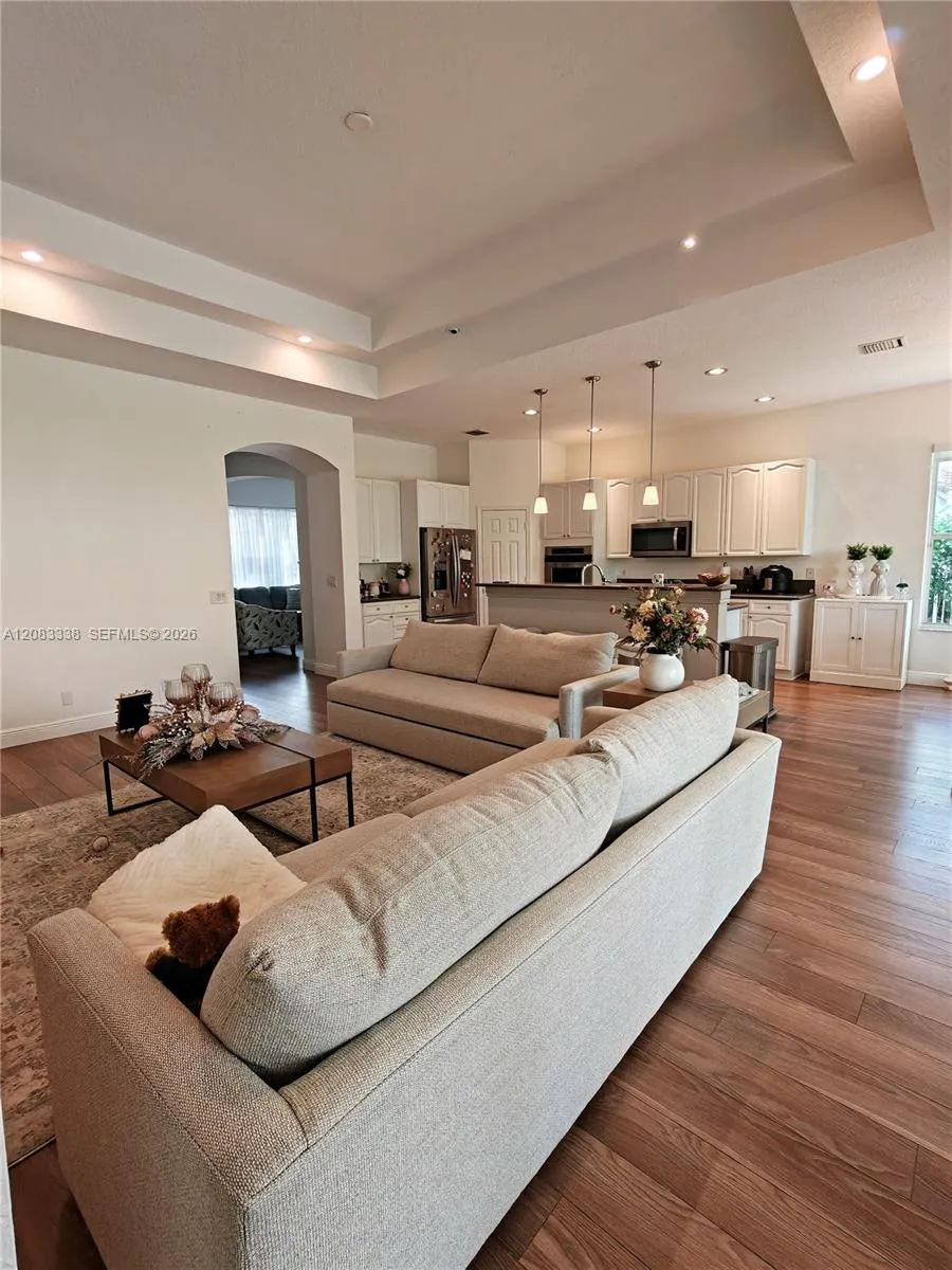 2016 Schooner Ln Weston, FL 33327