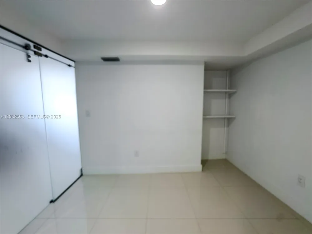 9261 E Bay Harbor Dr #405 Bay Harbor Islands, FL 33154