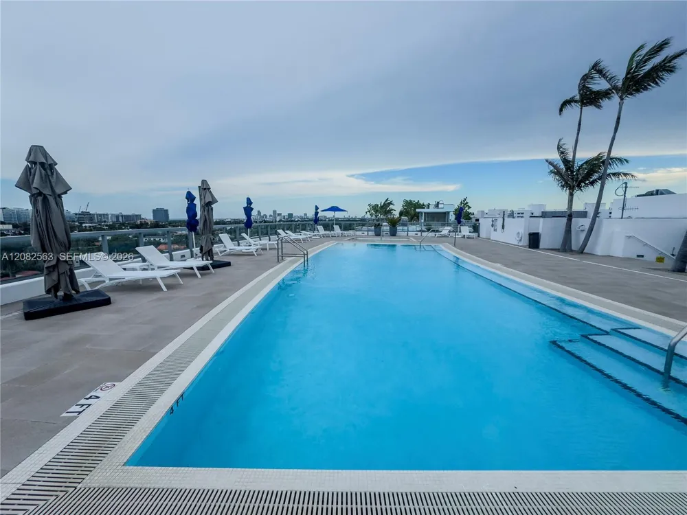 9261 E Bay Harbor Dr #405 Bay Harbor Islands, FL 33154