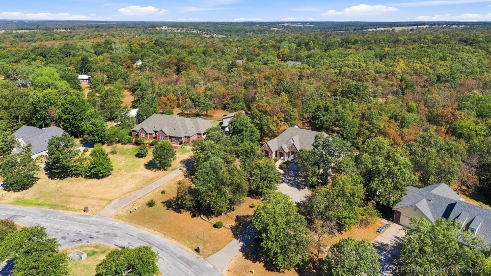 4975 Woodland Drive Skiatook, OK 74070