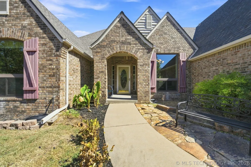 4975 Woodland Drive Skiatook, OK 74070