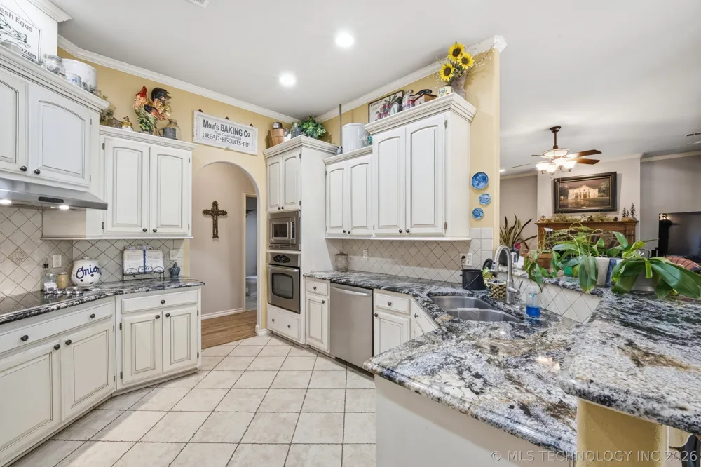 4975 Woodland Drive Skiatook, OK 74070