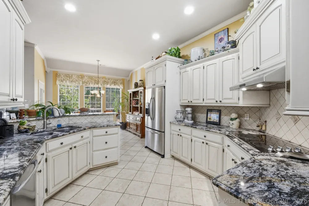 4975 Woodland Drive Skiatook, OK 74070