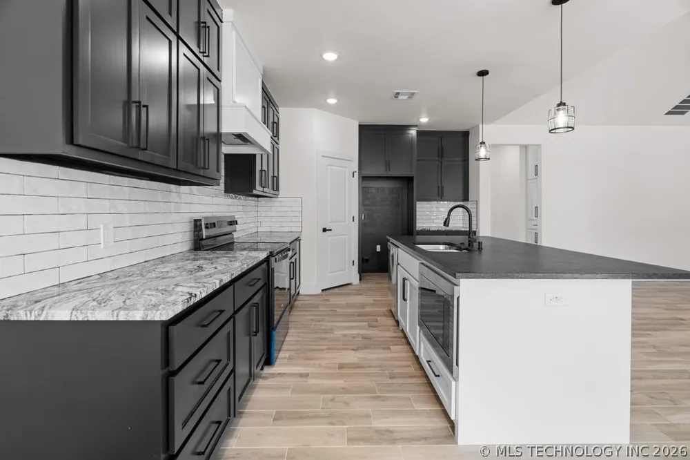 13123 Whimsical Lane Kingston, OK 73439