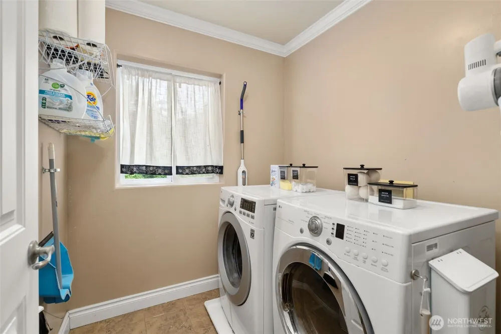 25054 235th Court SE Maple Valley, WA 98038