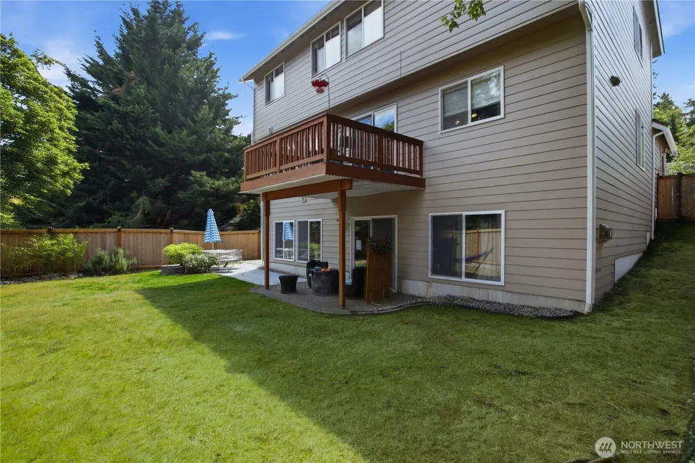 25054 235th Court SE Maple Valley, WA 98038