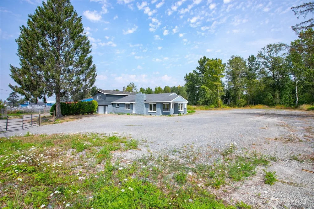 4726 Pacific Highway Bellingham, WA 98226