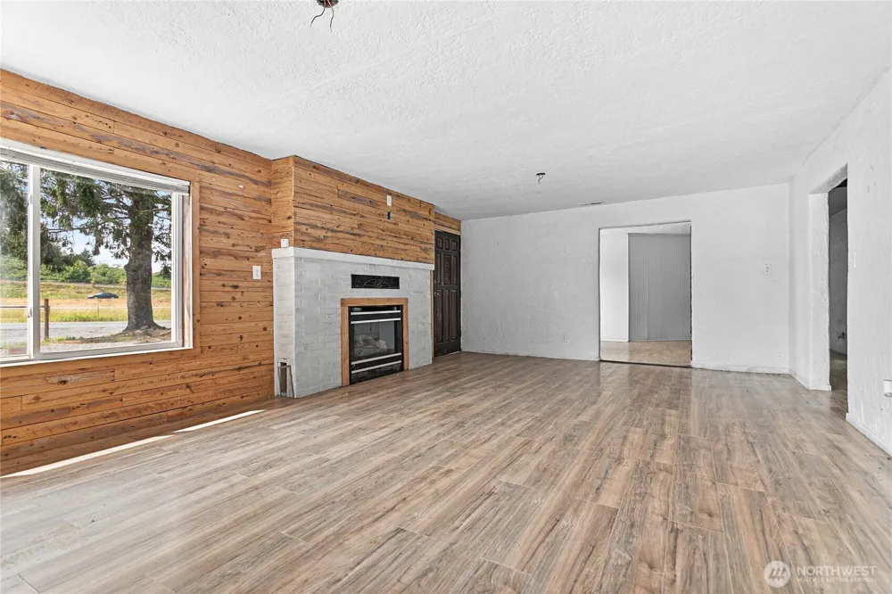 4726 Pacific Highway Bellingham, WA 98226