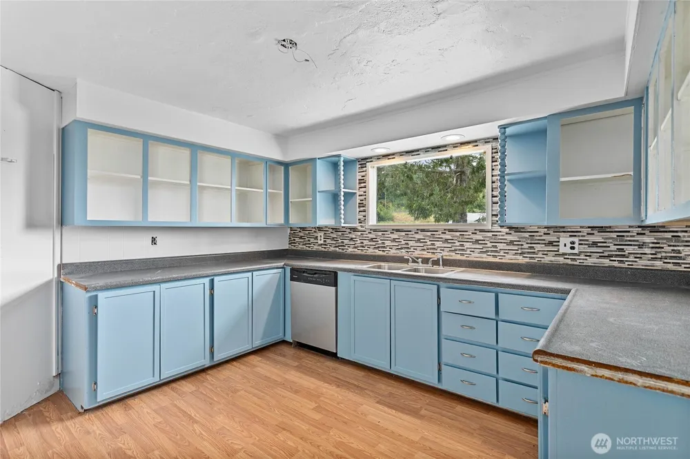 4726 Pacific Highway Bellingham, WA 98226