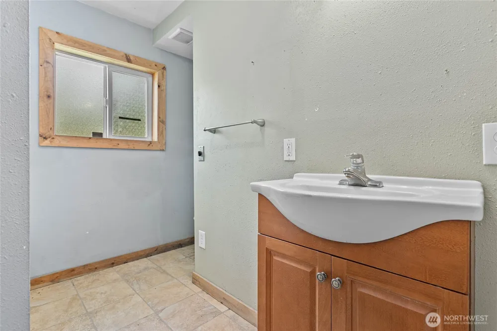 4726 Pacific Highway Bellingham, WA 98226