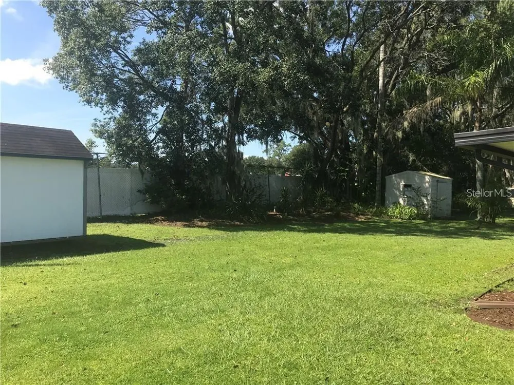 1001 JOHNSON LOOP Plant City, FL 33563