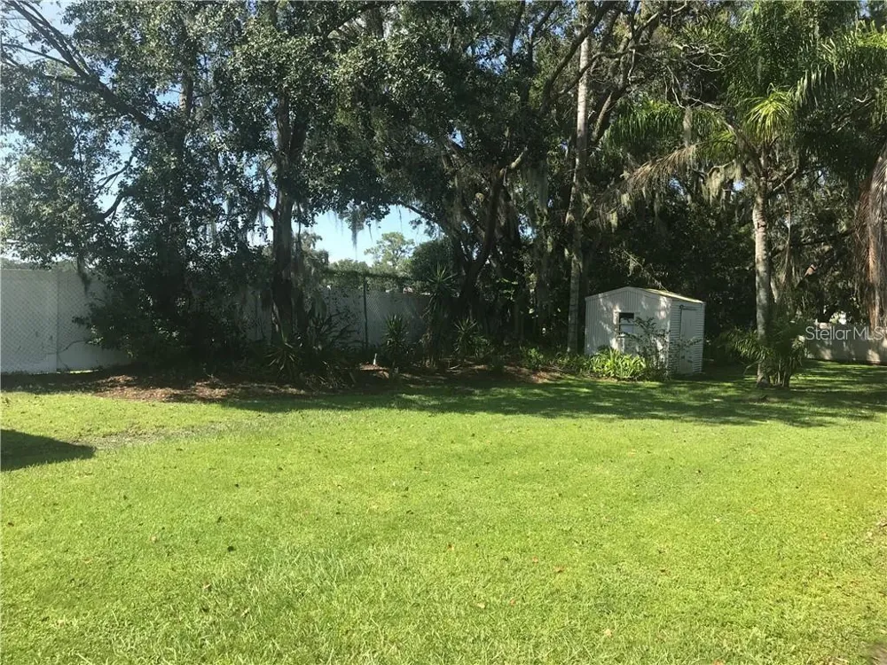 1001 JOHNSON LOOP Plant City, FL 33563