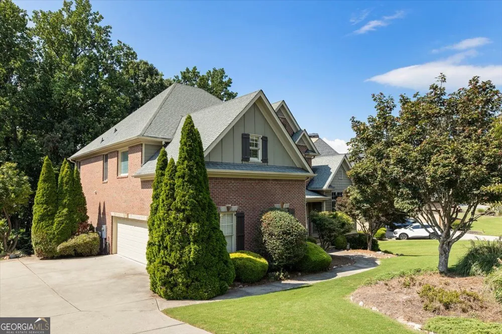 525 Big Bend TRL Sugar Hill, GA 30518