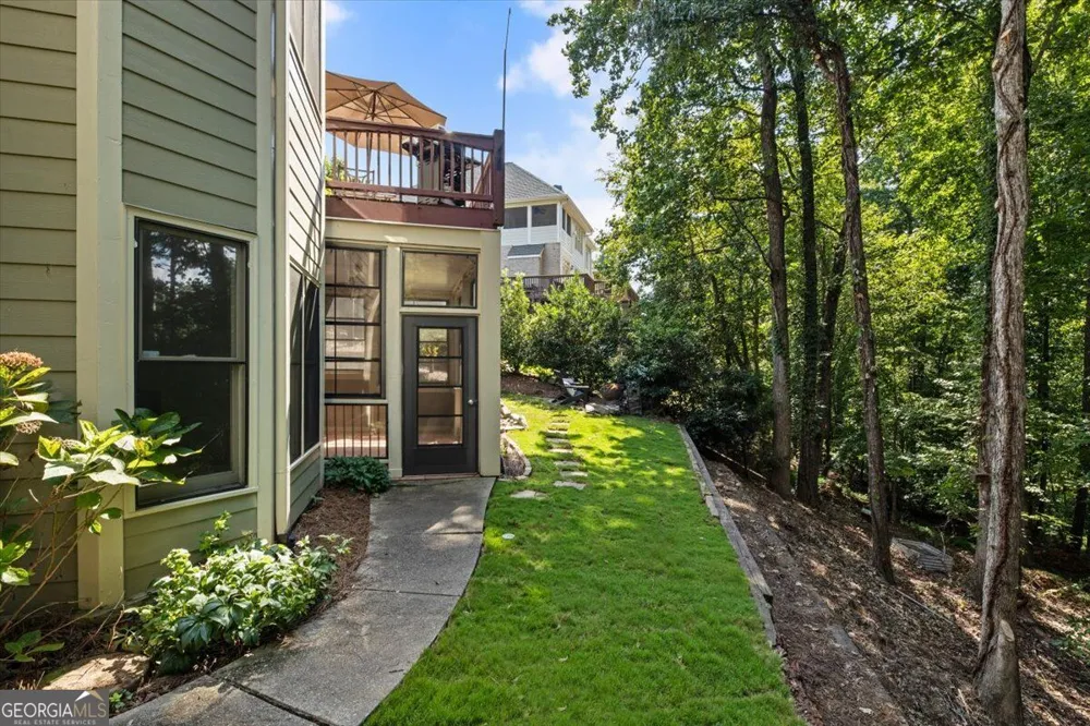 525 Big Bend TRL Sugar Hill, GA 30518