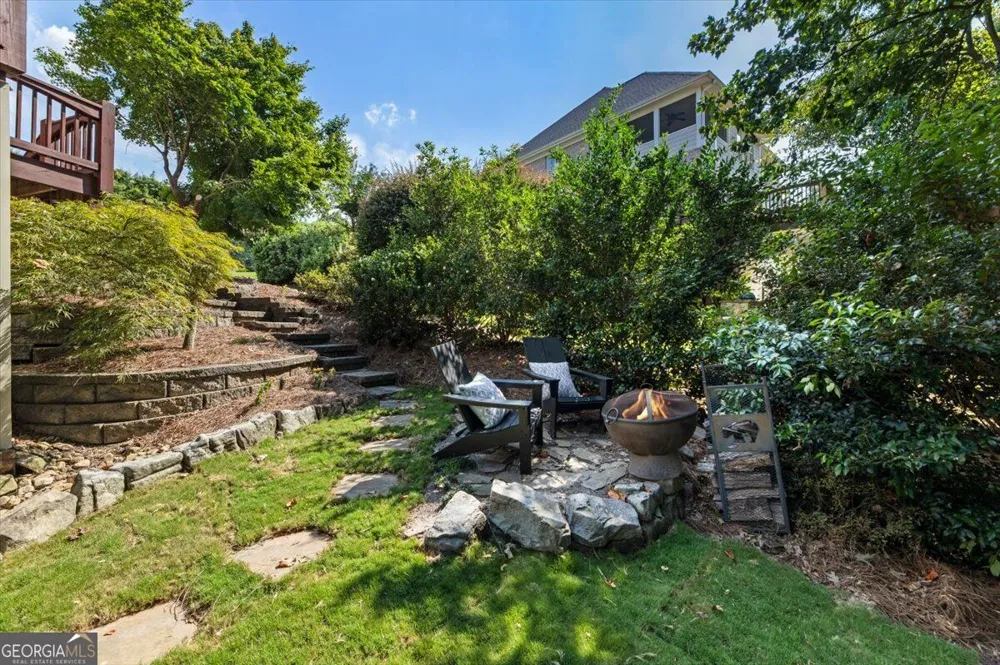 525 Big Bend TRL Sugar Hill, GA 30518