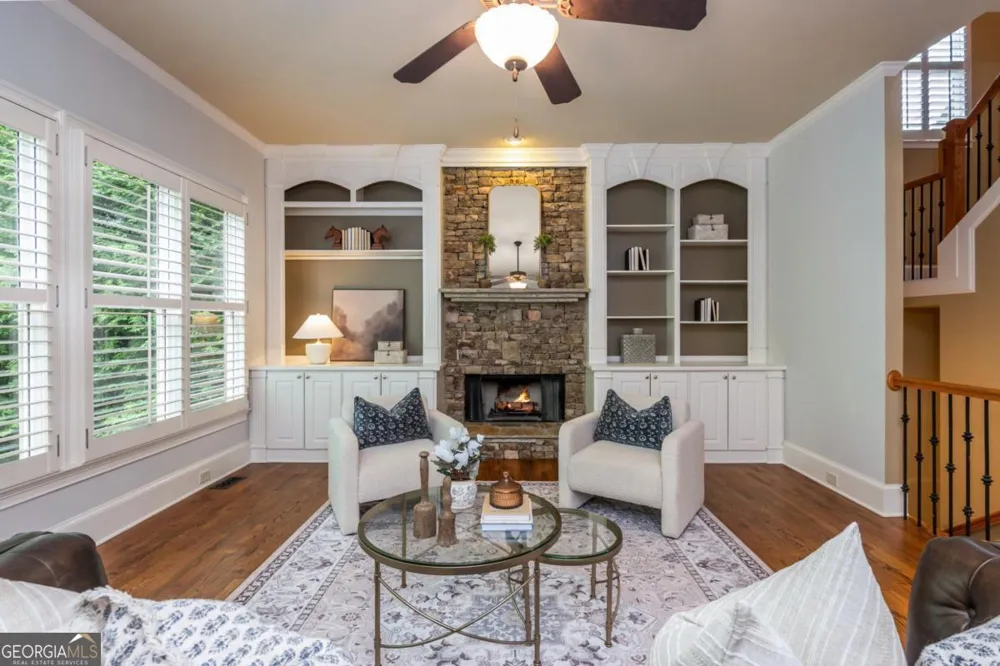 525 Big Bend TRL Sugar Hill, GA 30518
