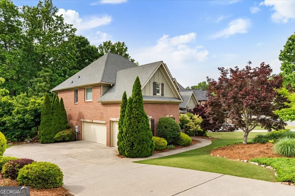 525 Big Bend TRL Sugar Hill, GA 30518
