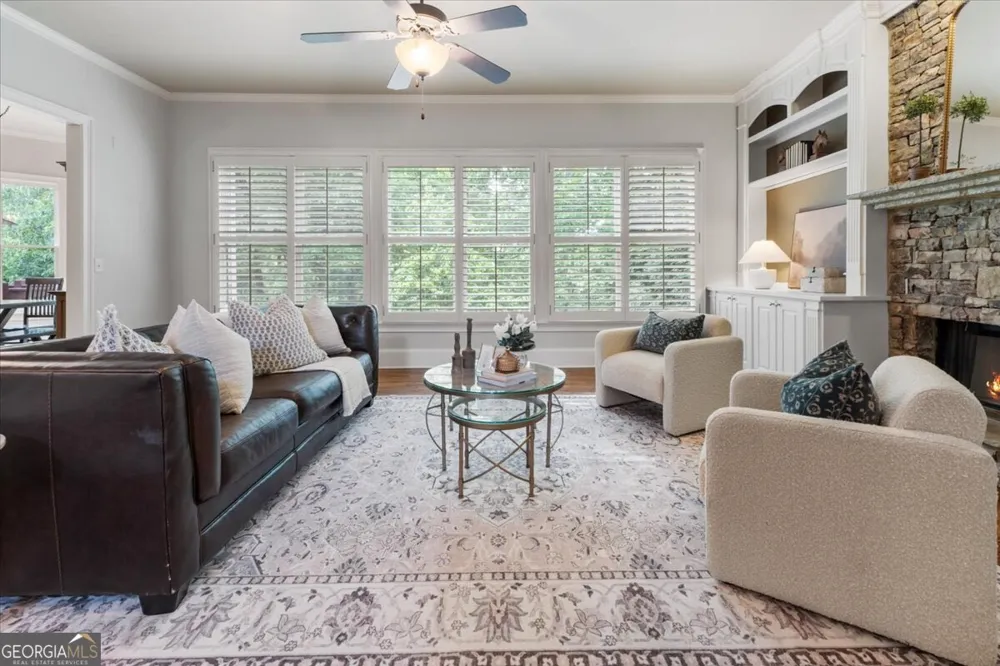 525 Big Bend TRL Sugar Hill, GA 30518