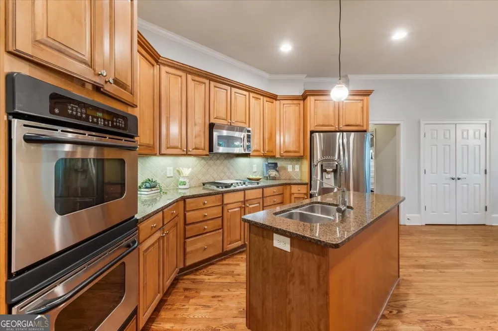 525 Big Bend TRL Sugar Hill, GA 30518