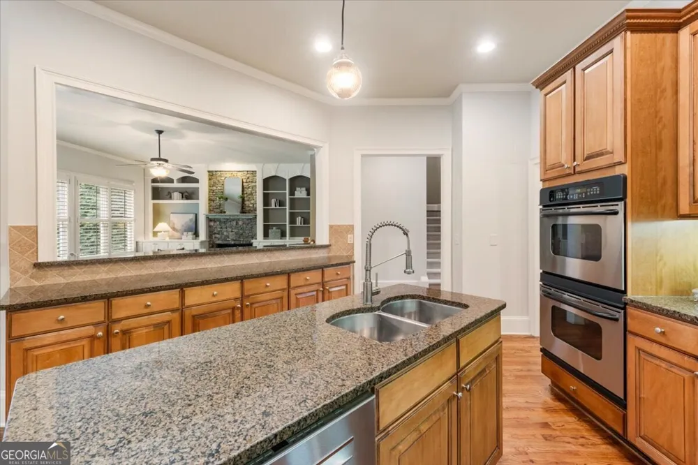 525 Big Bend TRL Sugar Hill, GA 30518