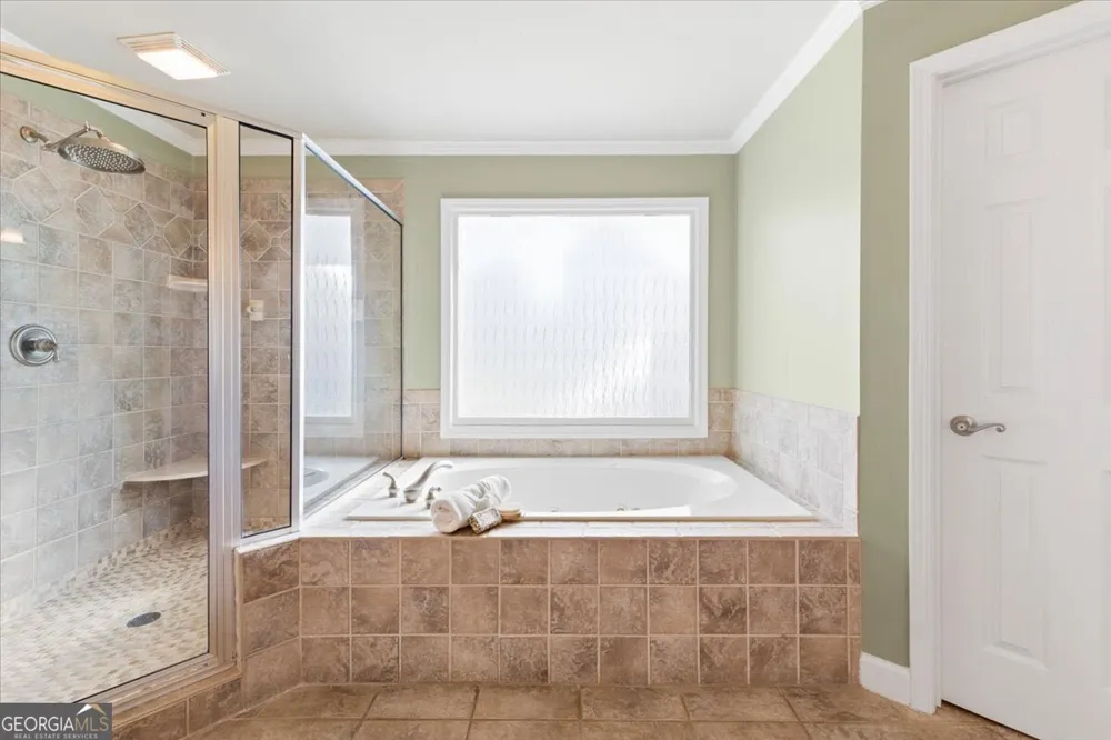 525 Big Bend TRL Sugar Hill, GA 30518