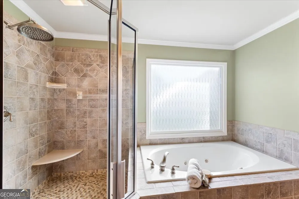 525 Big Bend TRL Sugar Hill, GA 30518