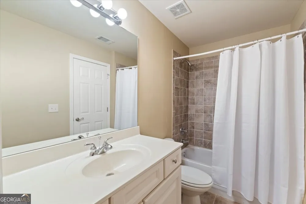 525 Big Bend TRL Sugar Hill, GA 30518