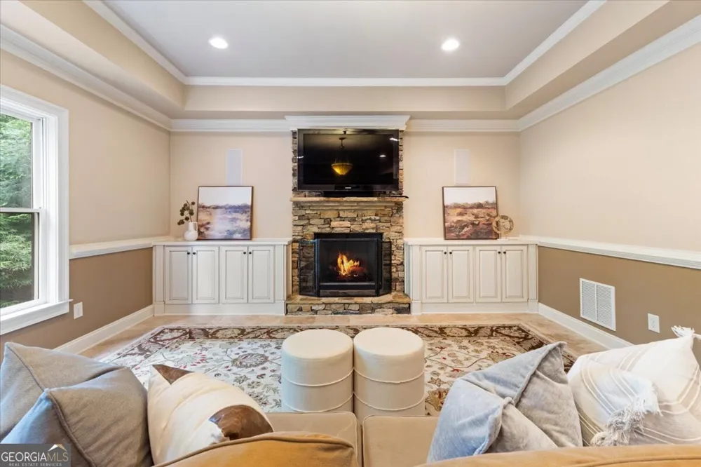 525 Big Bend TRL Sugar Hill, GA 30518