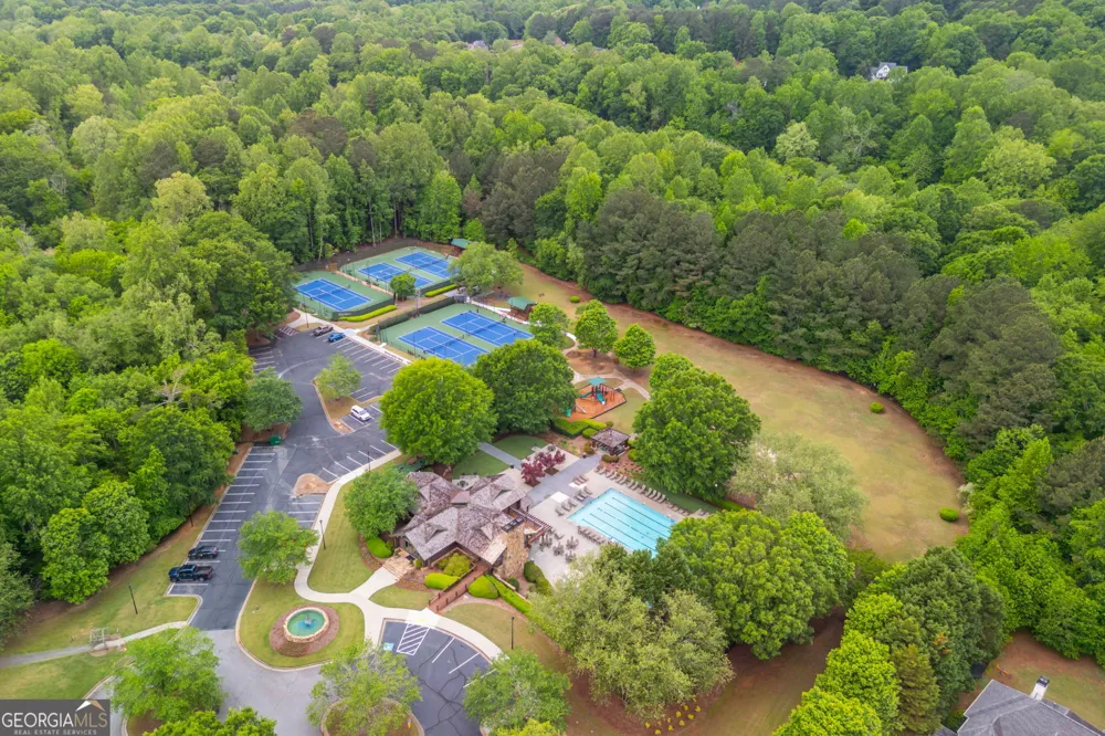 525 Big Bend TRL Sugar Hill, GA 30518