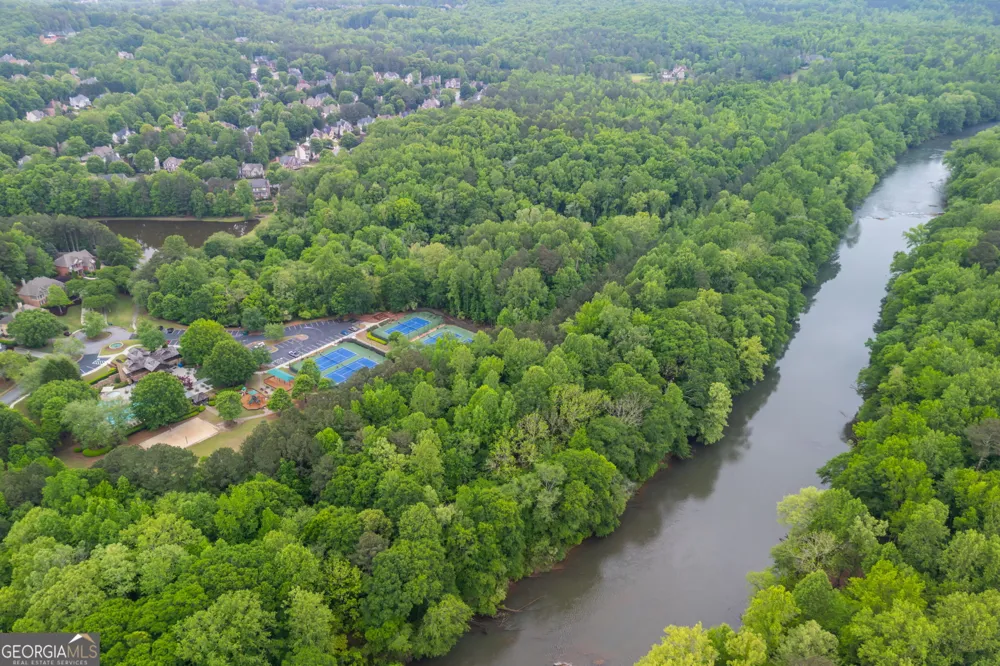 525 Big Bend TRL Sugar Hill, GA 30518