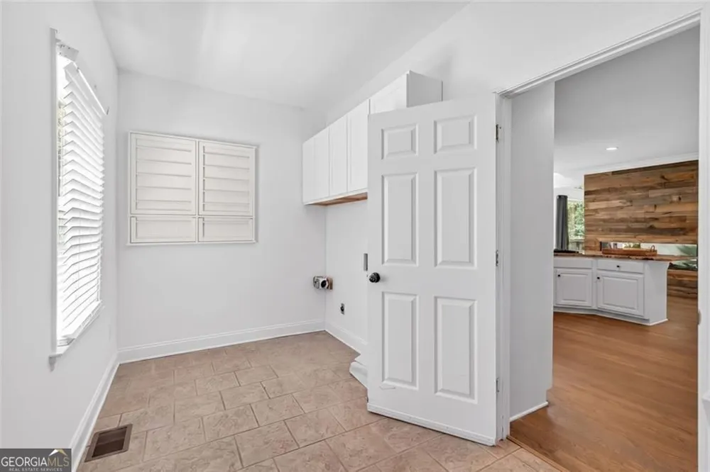 2090 Double Creek LN Alpharetta, GA 30004