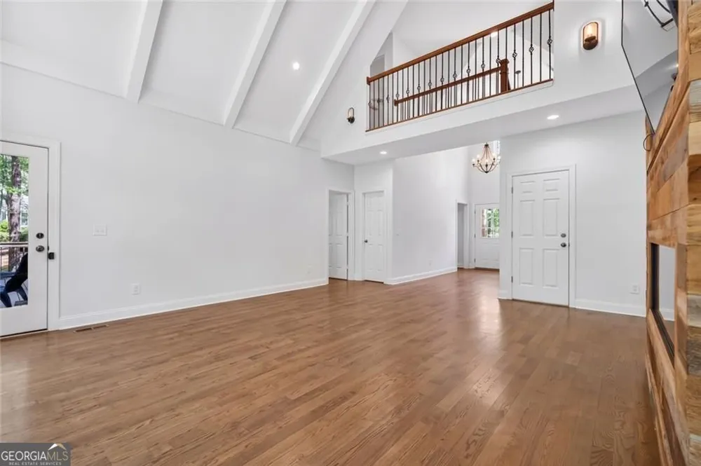 2090 Double Creek LN Alpharetta, GA 30004