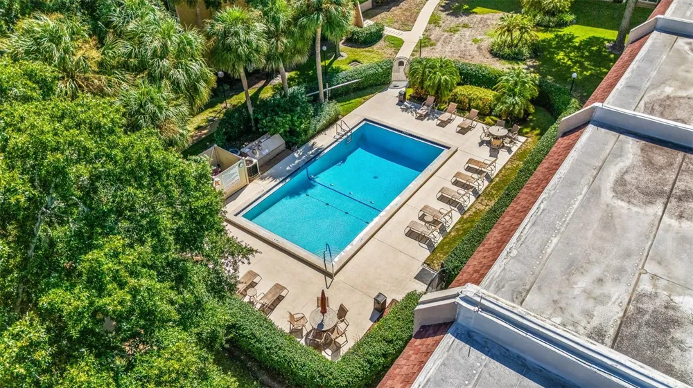 90 HIGHLAND AVENUE S #402 Tarpon Springs, FL 34689