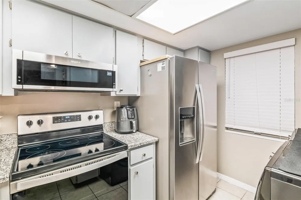 90 HIGHLAND AVENUE S #402 Tarpon Springs, FL 34689