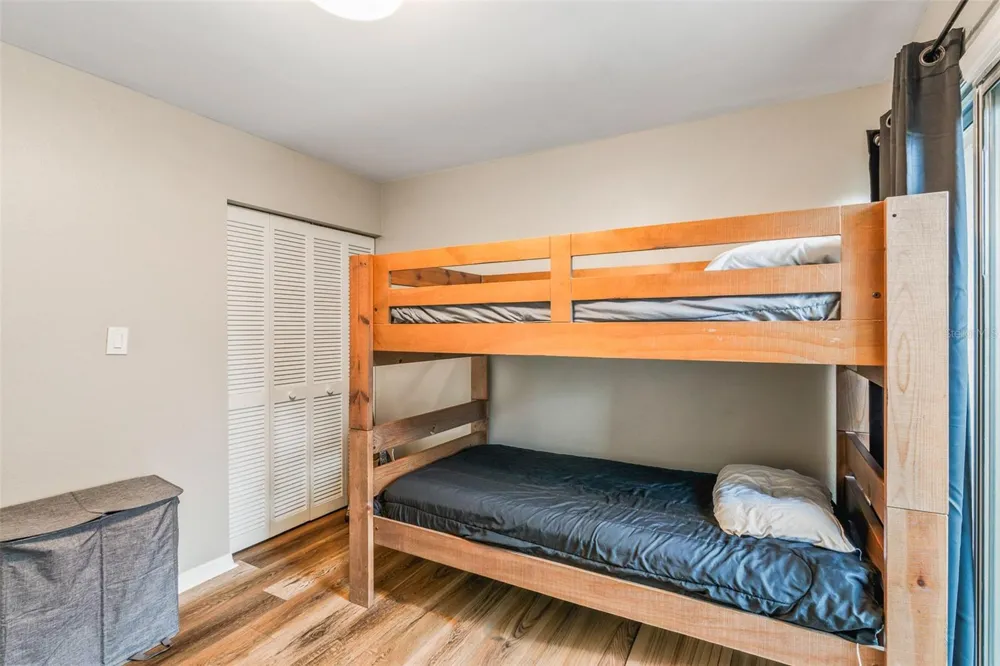 90 HIGHLAND AVENUE S #402 Tarpon Springs, FL 34689