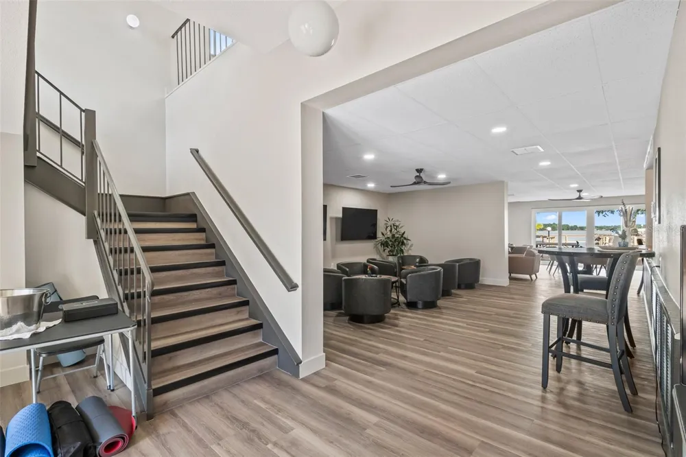 90 HIGHLAND AVENUE S #402 Tarpon Springs, FL 34689
