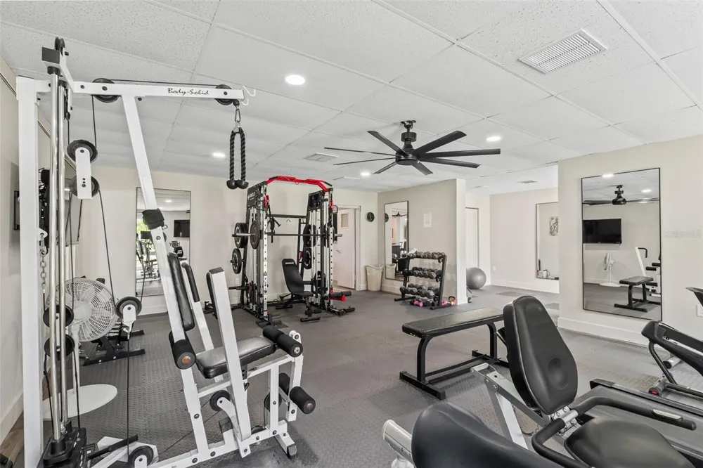 90 HIGHLAND AVENUE S #402 Tarpon Springs, FL 34689
