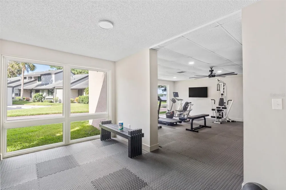 90 HIGHLAND AVENUE S #402 Tarpon Springs, FL 34689