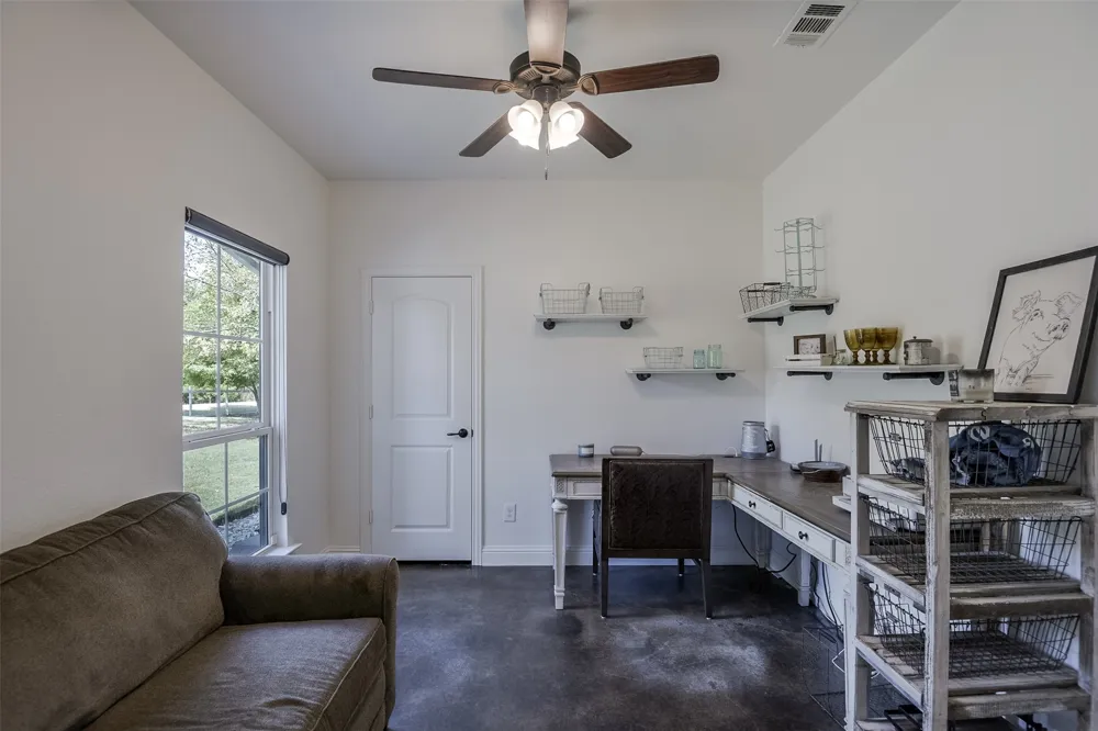 161 Laurie Lane Waxahachie, TX 75165