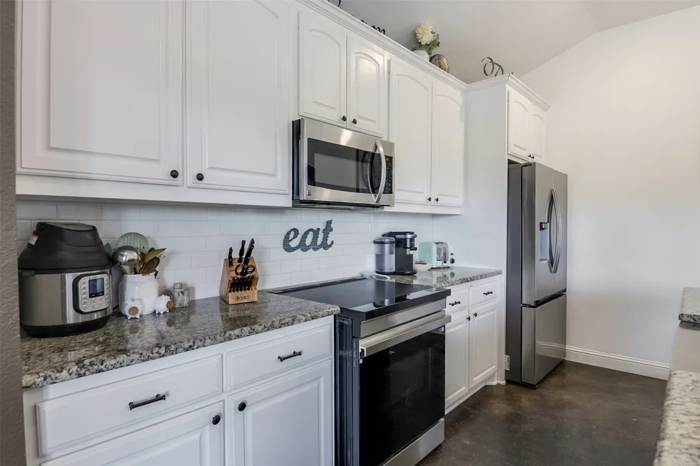 161 Laurie Lane Waxahachie, TX 75165